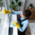 Sprzątanie przed przyjęciem: Jak szybko przygotować dom na gości